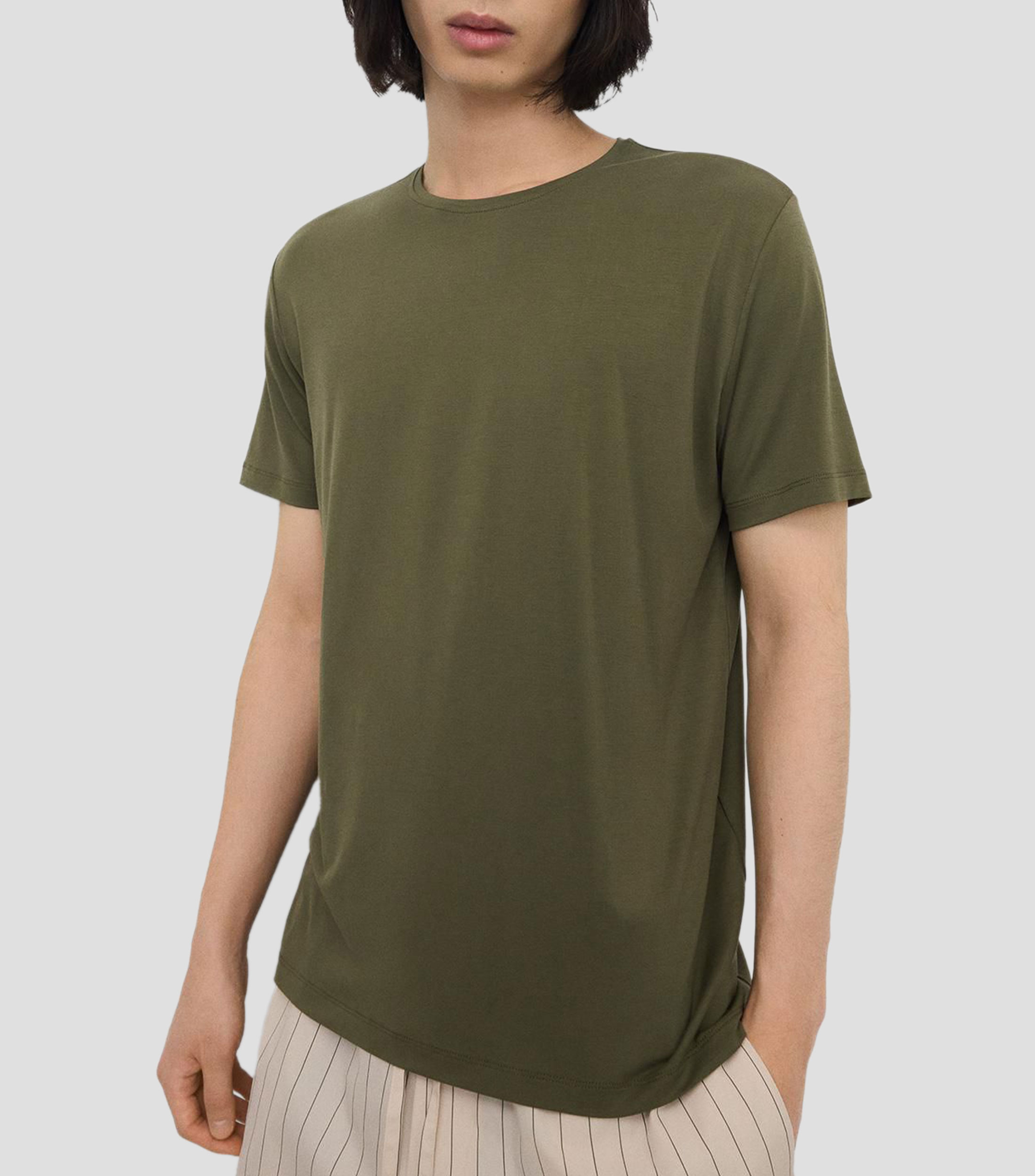 Playera en tejido PYRATEX Smartcel con propiedades antibacterianas y antiolor.